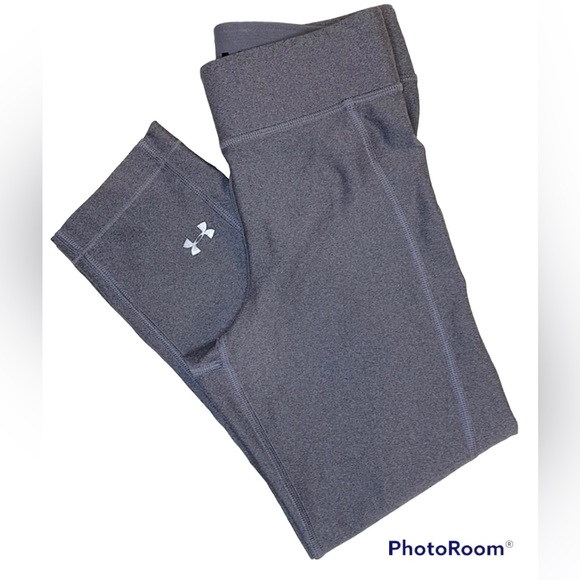 UNDER ARMOUR • COMPRESSION LEGGING CAPRIS • SIZE SMALL • GREY|BLACK • LIKE NEW - Picture 10 of 11